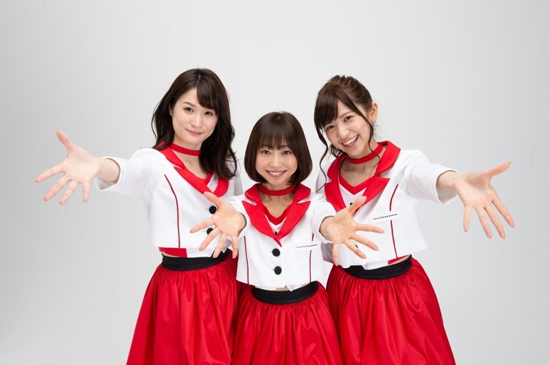 ●2019-CRANES Three Shot1.jpg