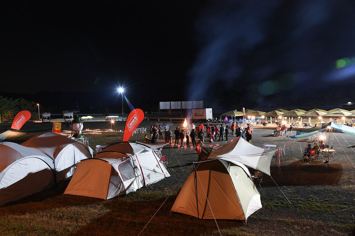 キャンプヴィレッジ