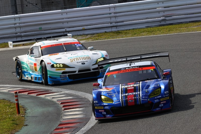第2戦 GT300クラス先頭争い