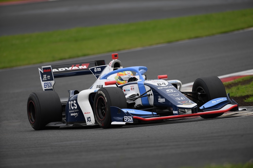 昨年富士大会優勝車両