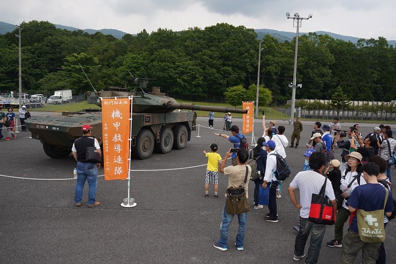 「自衛隊装備品展示」協力：陸上自衛隊 富士学校様