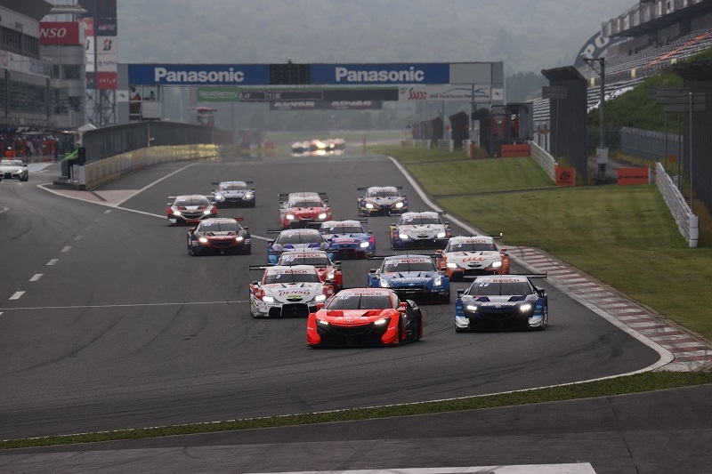 SUPER GT第2戦決勝スタート