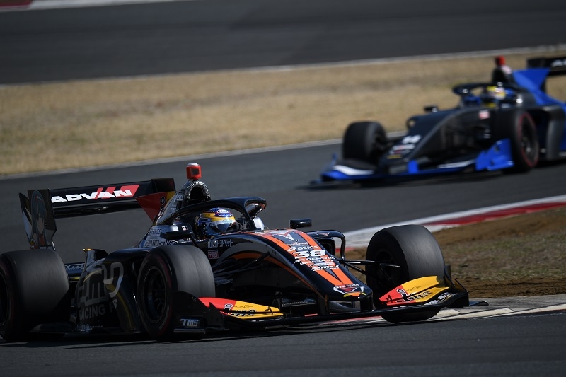 #38 石浦宏明選手 JMS P.MU/CERUMO・INGING