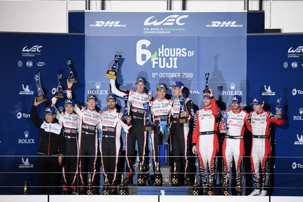 LMP1クラス表彰台