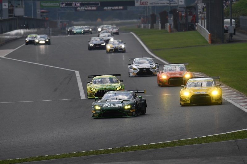 決勝レーススタート