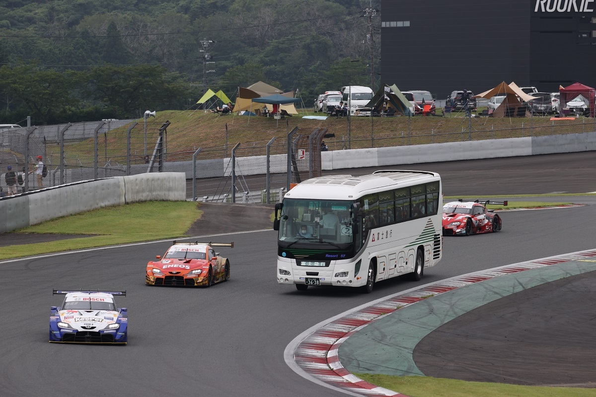 サーキットサファリ