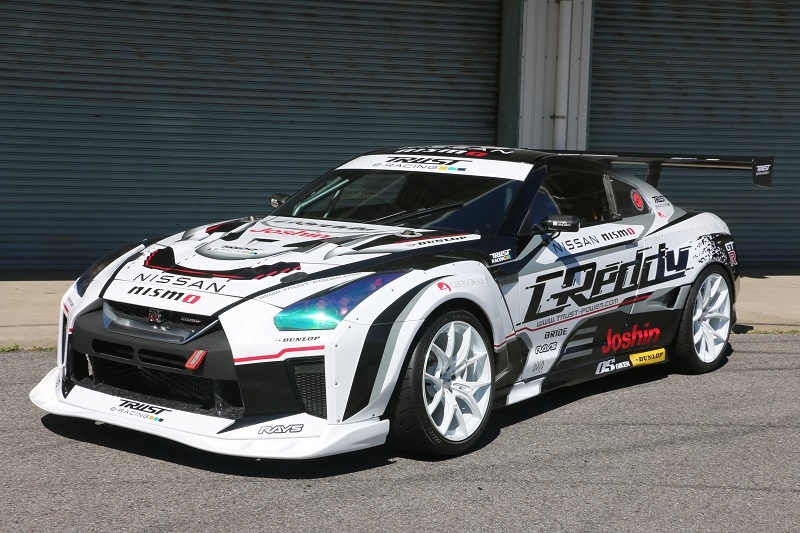 NISSAN x TRUST Racing