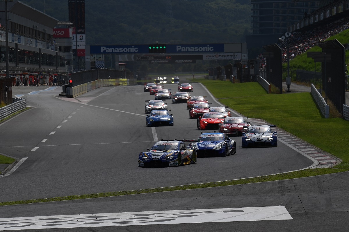 決勝レーススタート