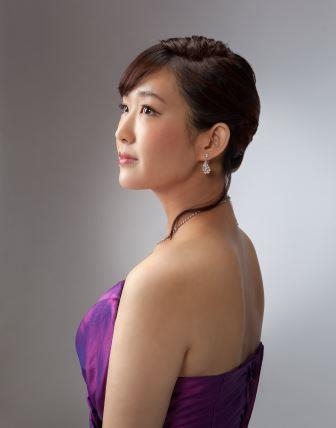 国歌斉唱 野々村彩乃さん