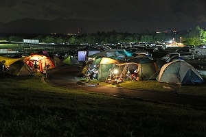 予選日の夜は終夜オープン！キャンプしながら盛り上がろう！